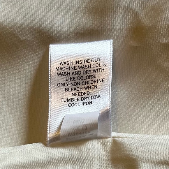 BANANA REPUBLIC ivory and silver square-patterned mini skirt, fully lined size 2 - Picture 8 of 8